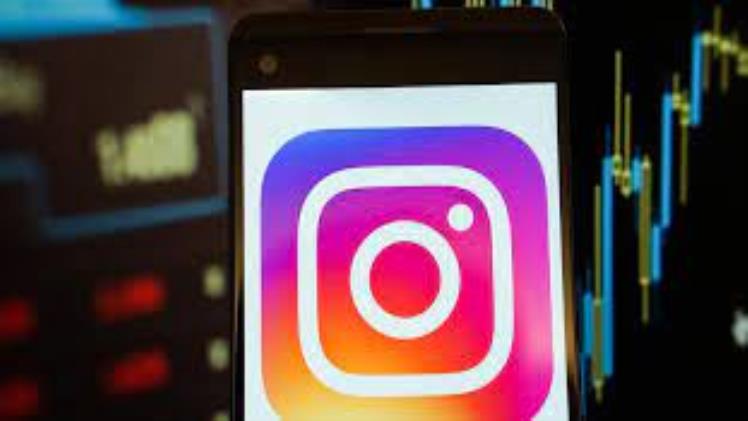 How To Hide Chat on Instagram Live