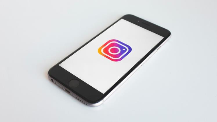 How To Post Vertical Videos on Instagram?