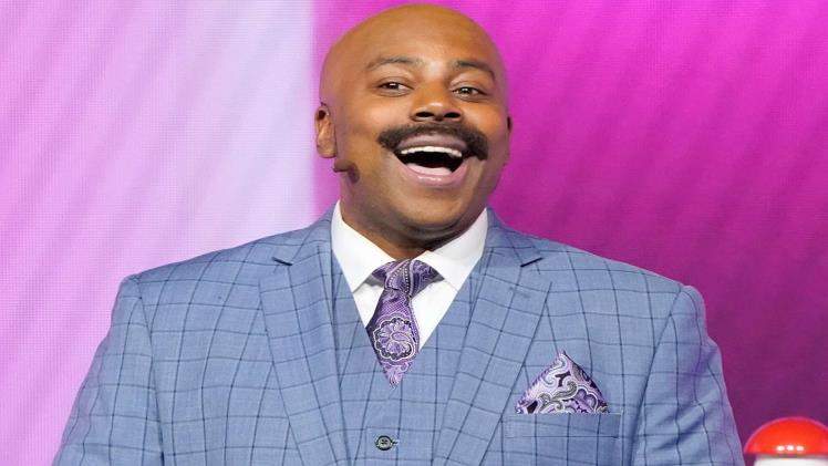 Who Has the Record as the Longest-tenured “saturday Night Live” Cast Member?