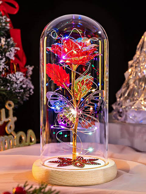 Brighten Up Your Parents’ Day With These Floral Gift Idea